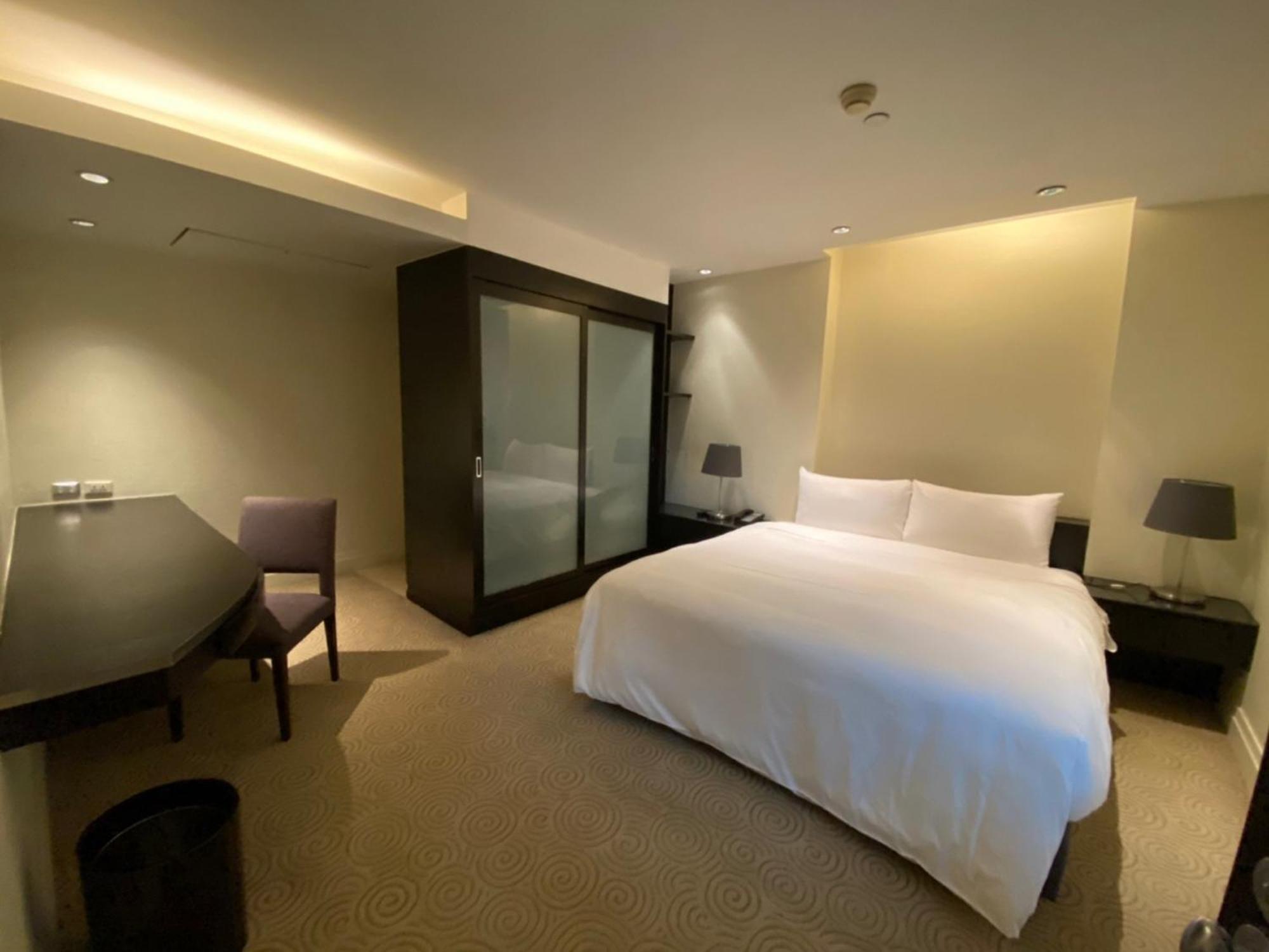 The Quarter Saladaeng By Uhg Hotel Bangkok Exterior photo